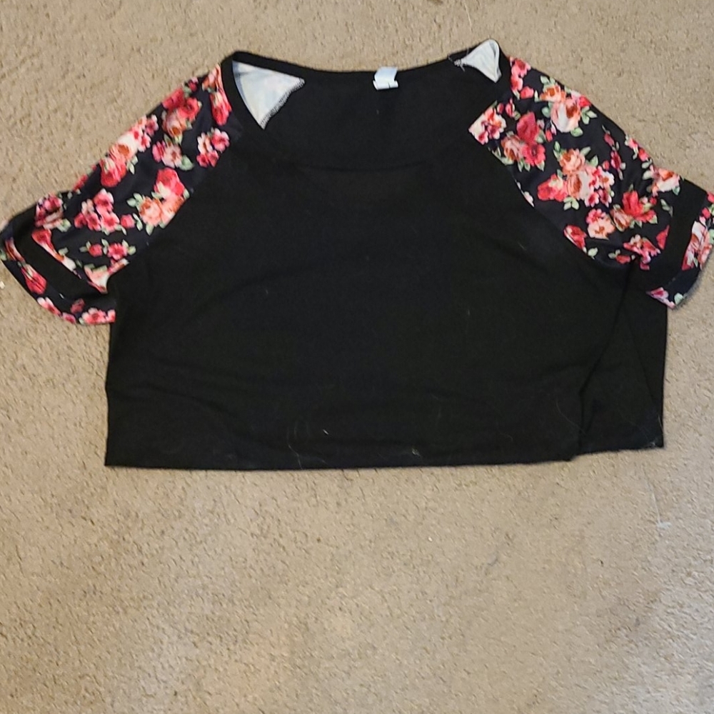 short sleeve shirt